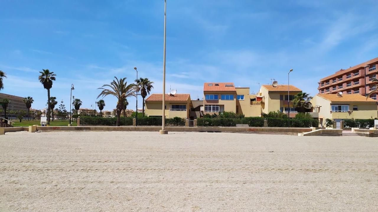Atractivo Apartamento En La Playa Con Parking Рокетас-де-Мар Экстерьер фото